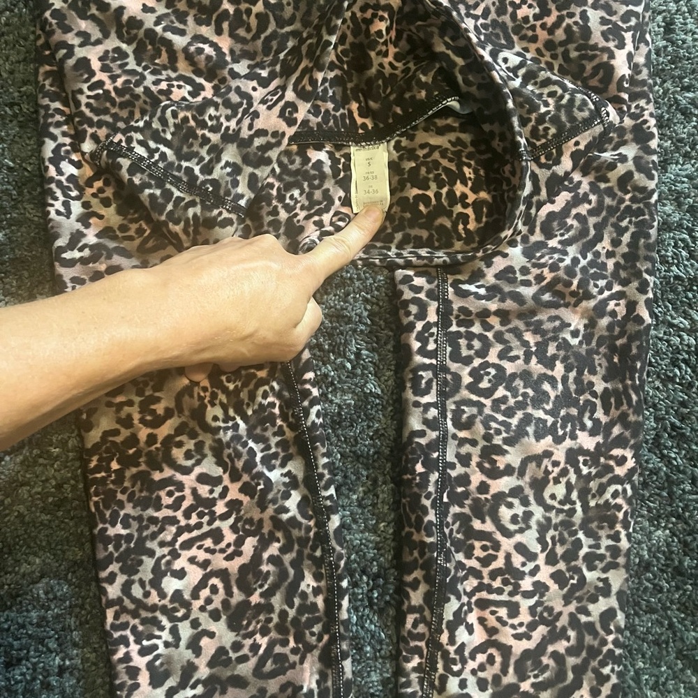 Leopard Print Capri leggings